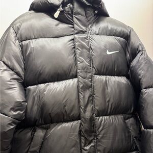 Nike Women’s Therma-FIT Puffer Jacket – Black